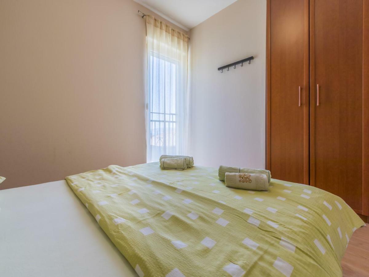 Bruno Appartement Crikvenica Buitenkant foto