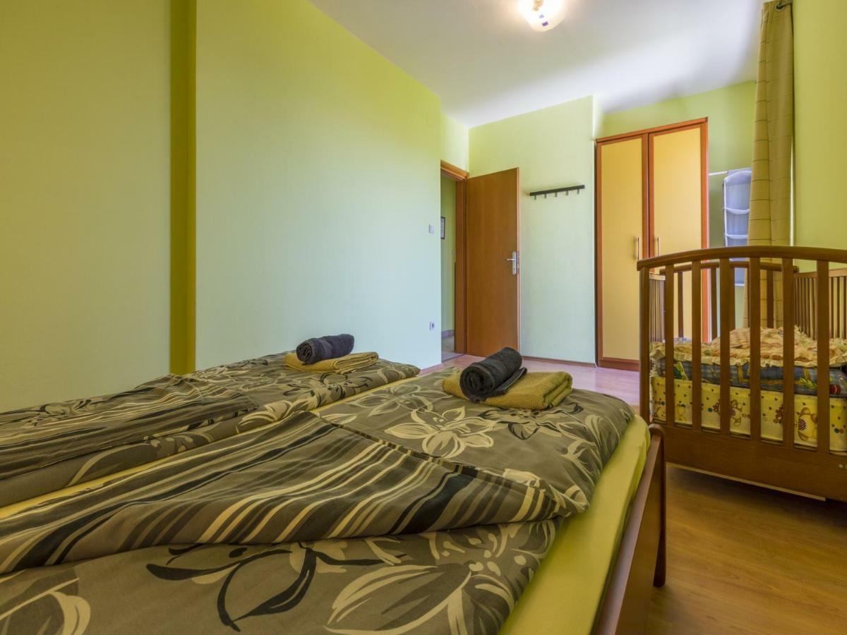 Bruno Appartement Crikvenica Buitenkant foto