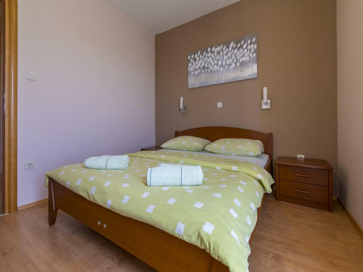 Bruno Appartement Crikvenica Buitenkant foto