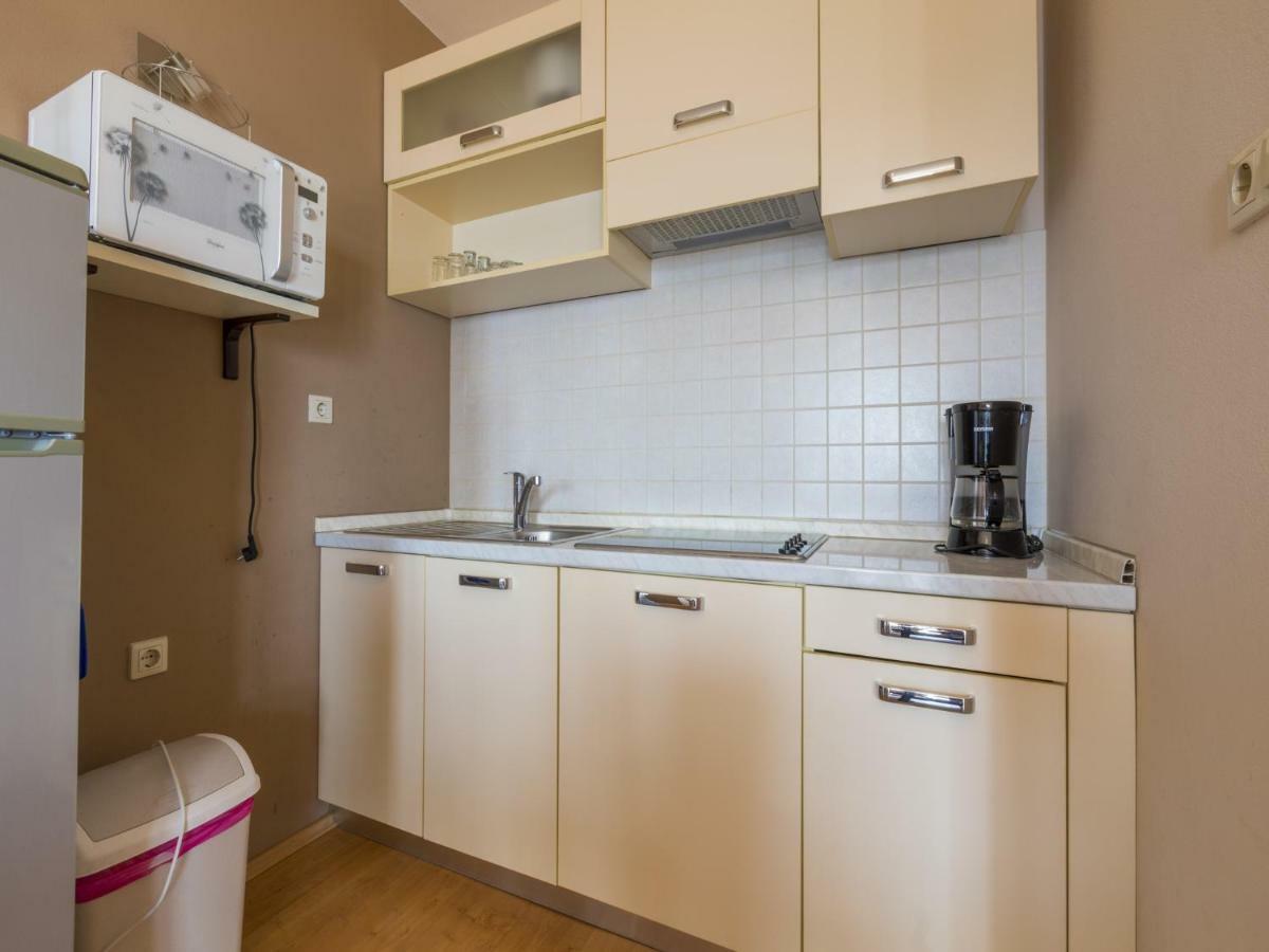 Bruno Appartement Crikvenica Buitenkant foto